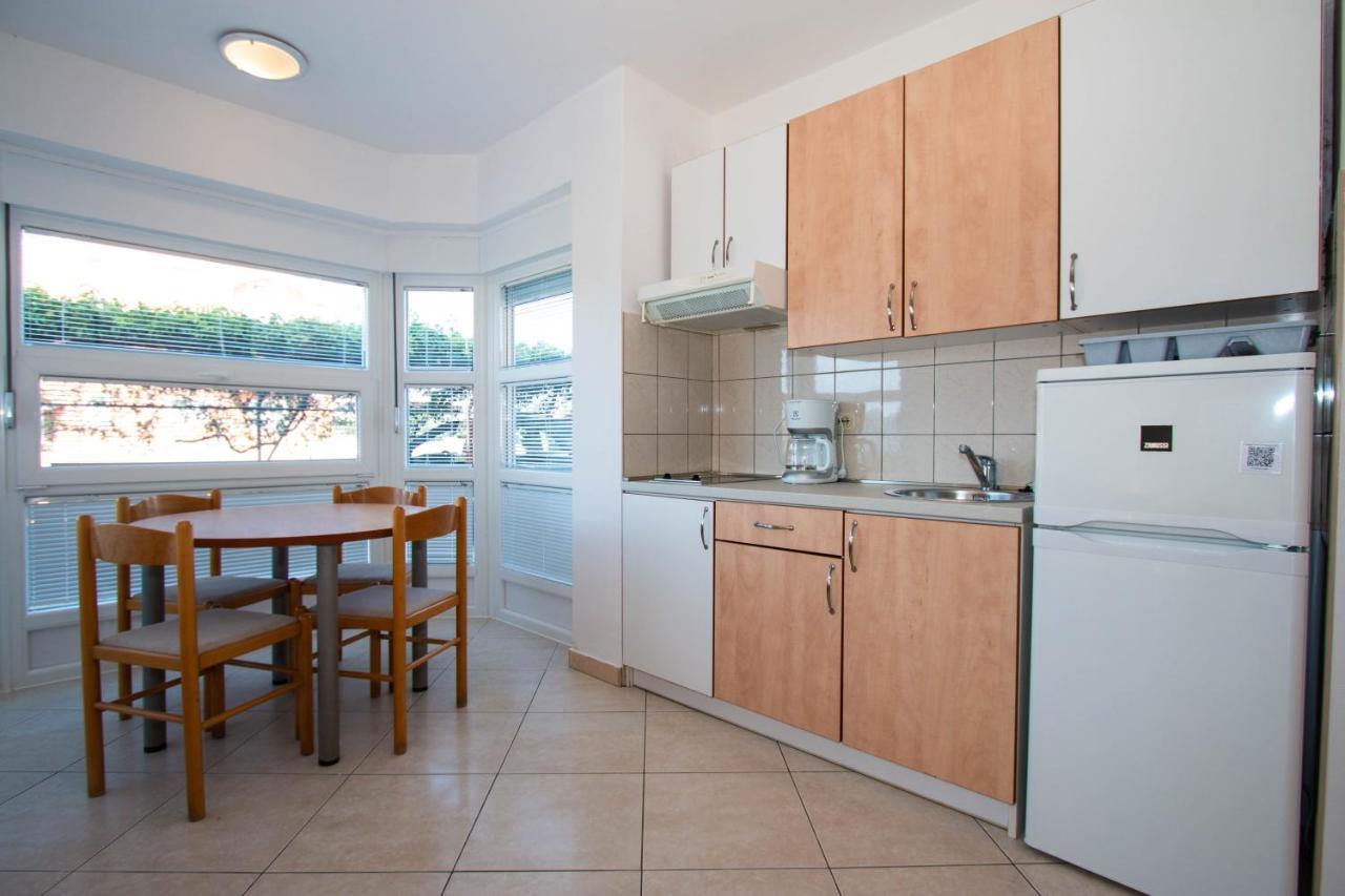 Apartments Matas Sukošan 외부 사진