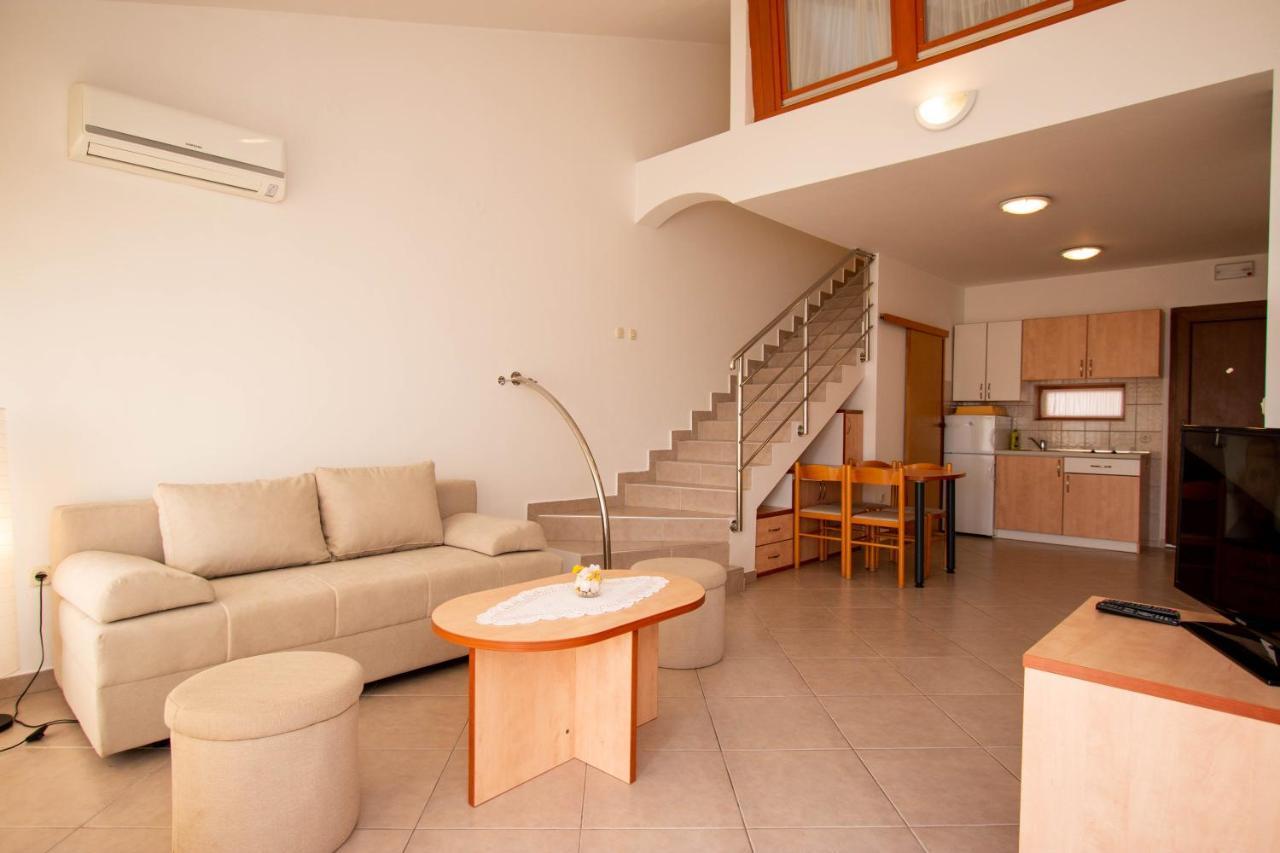 Apartments Matas Sukošan 외부 사진